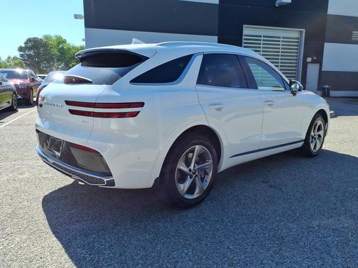 Uyuni White 2026 Genesis GV70 2.5T Advanced