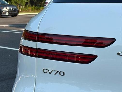 2026 Genesis GV70 2.5T Select