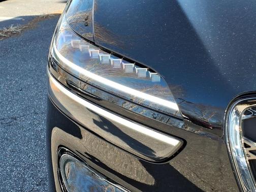 Vik Black 2026 Genesis GV70 2.5T