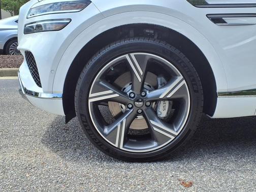 2025 Genesis GV80 2.5T