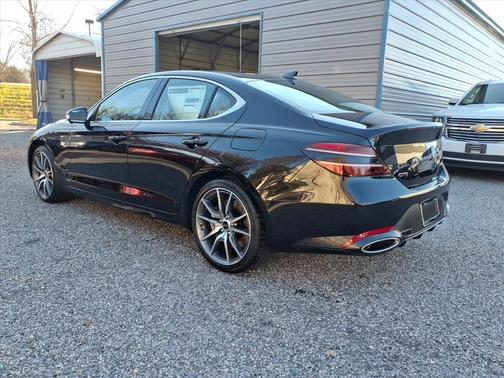 Vik Black 2026 Genesis G70 2.5T AWD Prestige