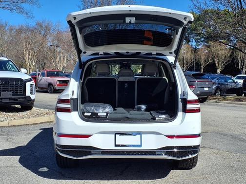 2025 Genesis GV80 2.5T