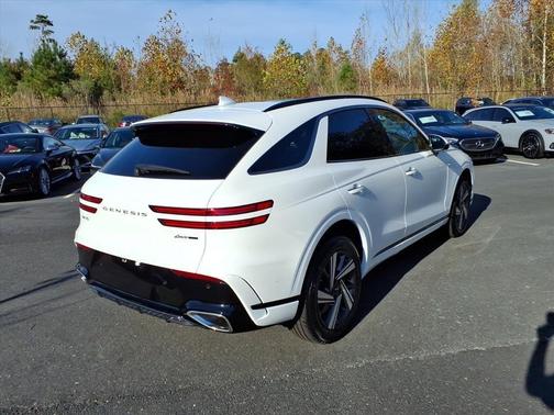 Uyuni White 2026 Genesis GV70 3.5T Sport Advanced