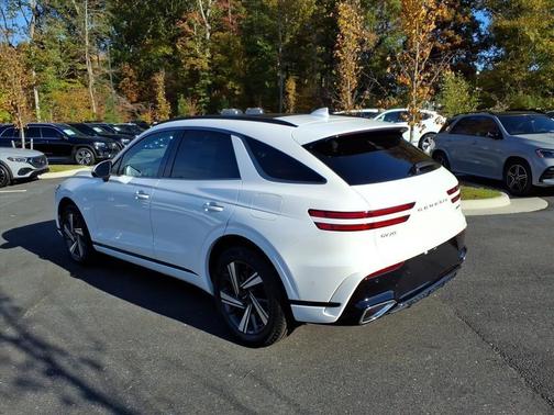 Uyuni White 2026 Genesis GV70 3.5T Sport Advanced