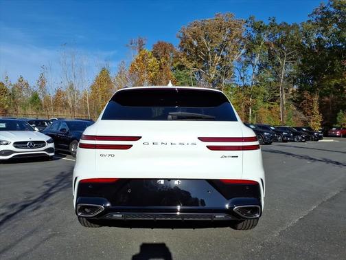 Uyuni White 2026 Genesis GV70 3.5T Sport Advanced