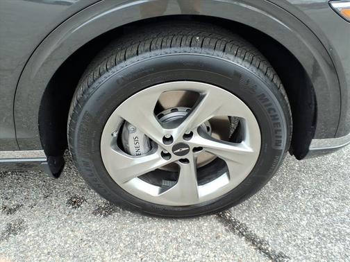 Makalu Gray 2026 Genesis GV70 2.5T