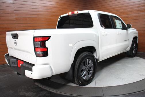 Glacier White 2027 Nissan Frontier SV