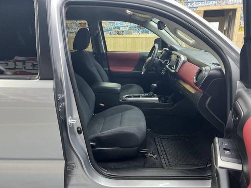 Silver Sky Metallic 2021 Toyota Tacoma SR5