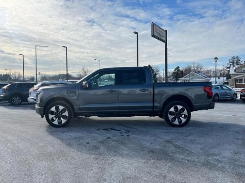 2024 Ford F-150 Lightning Platinum