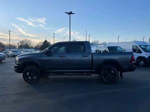 2019 RAM 1500 SLT