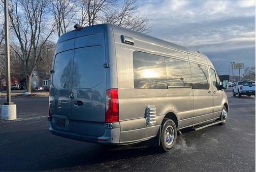 2022 Mercedes-Benz Sprinter 4500 High Roof V6
