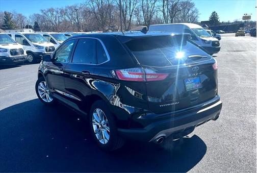 2023 Ford Edge Titanium