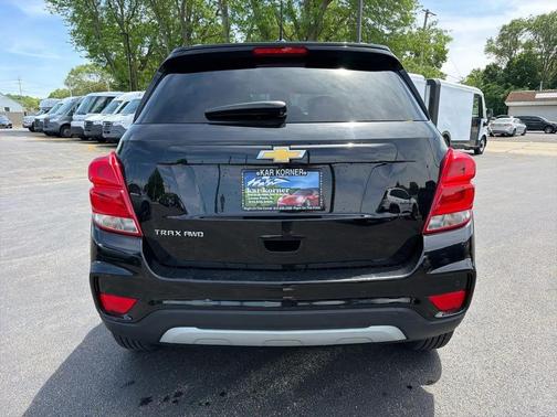 Black 2022 Chevrolet Trax LT