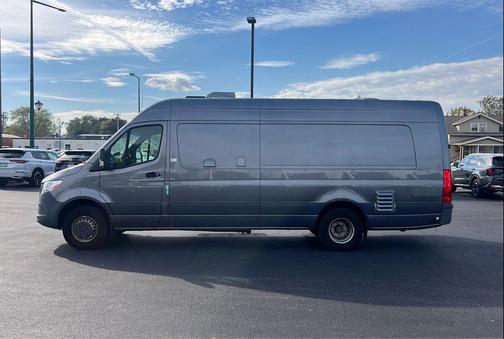 2021 Mercedes-Benz Sprinter 4500 High Roof V6