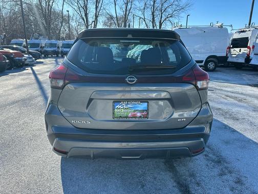2024 Nissan Kicks SR