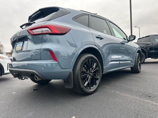 2023 Ford Escape ST-Line Elite