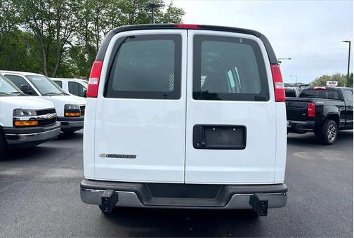 2023 Chevrolet Express 2500 RWD 2500 Regular Wheelbase WT