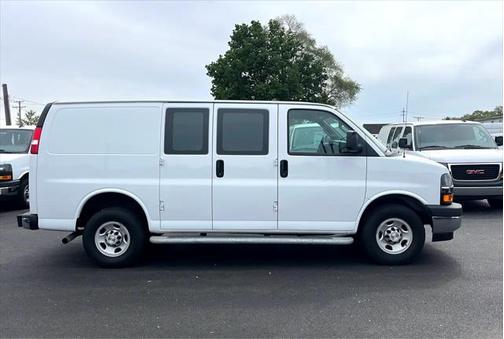 2023 Chevrolet Express 2500 RWD 2500 Regular Wheelbase WT