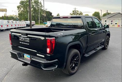 2025 GMC Sierra 1500 Elevation