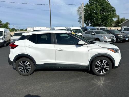 2020 Nissan Kicks SV