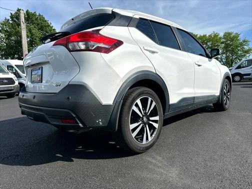 2020 Nissan Kicks SV