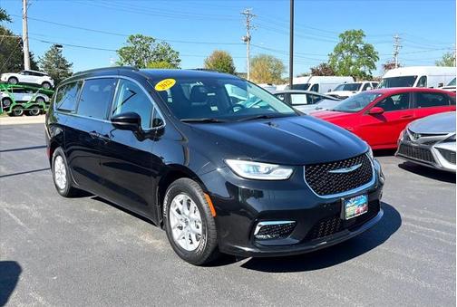 2022 Chrysler Pacifica Touring L