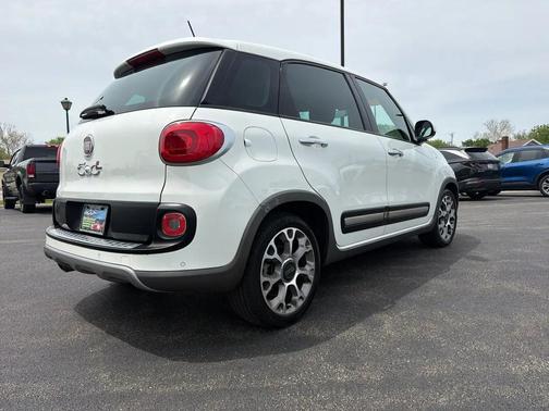 White 2014 FIAT 500L Trekking