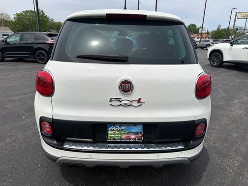 White 2014 FIAT 500L Trekking