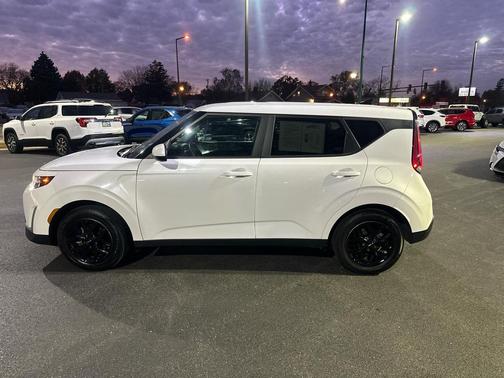2024 Kia Soul LX
