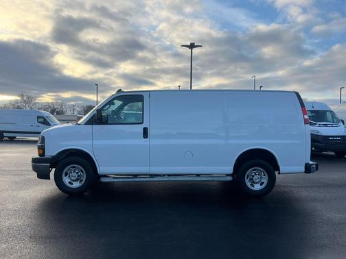 2024 Chevrolet Express 2500 RWD 2500 Regular Wheelbase WT