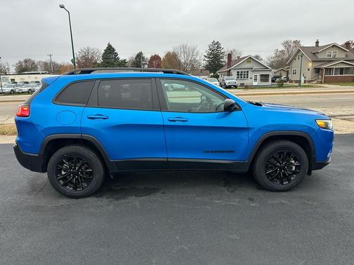2023 Jeep Cherokee Altitude