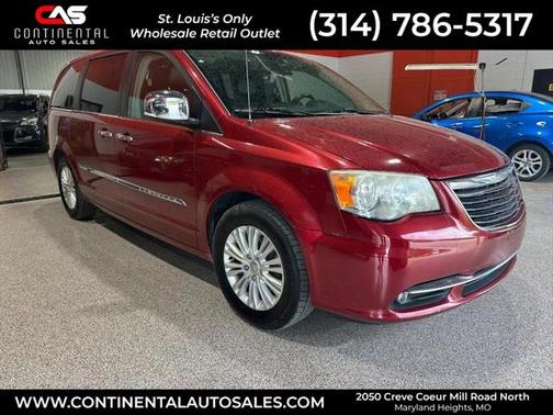 2013 Chrysler Town & Country Touring-L