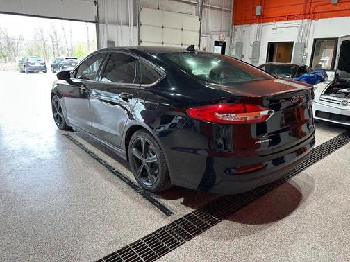 Agate Black Metallic 2020 Ford Fusion SE