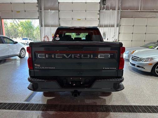 2020 Chevrolet Silverado 1500 Custom