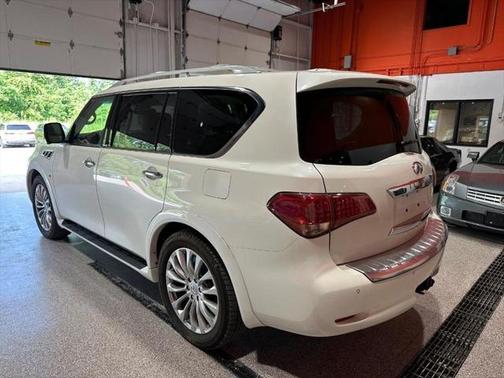 2017 INFINITI QX80 Base