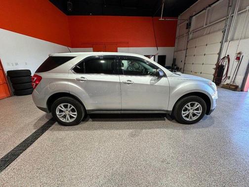 2017 Chevrolet Equinox LS