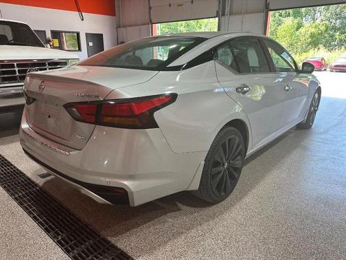 2019 Nissan Altima 2.5 Platinum