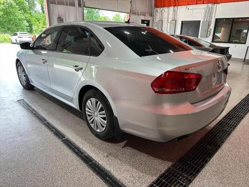 2014 Volkswagen Passat 1.8T S