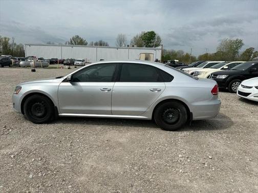2014 Volkswagen Passat 1.8T S