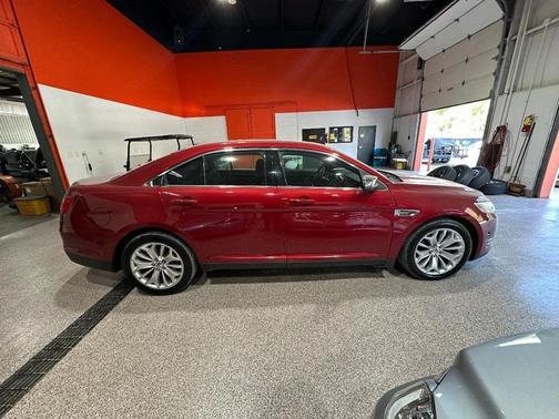 2013 Ford Taurus Limited