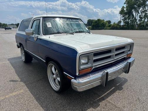 1989 Dodge Ramcharger 100