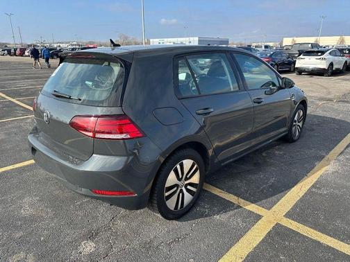 2019 Volkswagen e-Golf SE