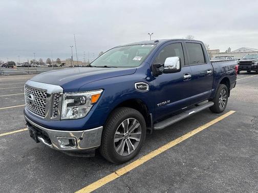 2017 Nissan Titan SL
