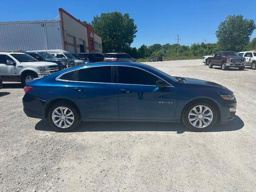 Pacific Blue Metallic 2019 Chevrolet Malibu LT