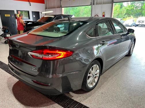 2019 Ford Fusion Hybrid SE
