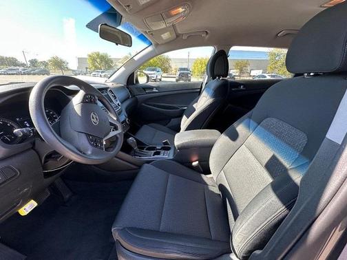 2016 Hyundai TUCSON SE