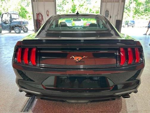 2020 Ford Mustang EcoBoost