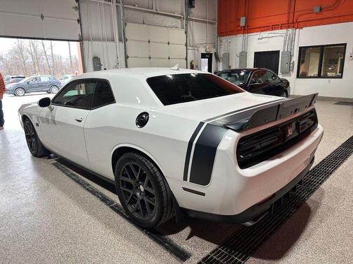 2016 Dodge Challenger R/T Scat Pack