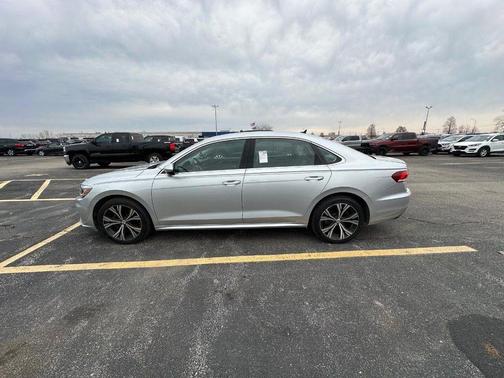 2020 Volkswagen Passat 2.0T SE