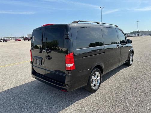 2018 Mercedes-Benz Metris Base